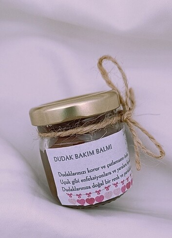 Dudak bakım balmi
