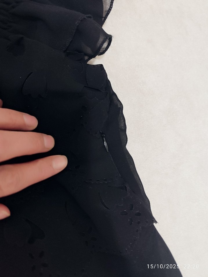 Siyah Fırfırlı Midi Kolsuz Elbise - Görsel 3