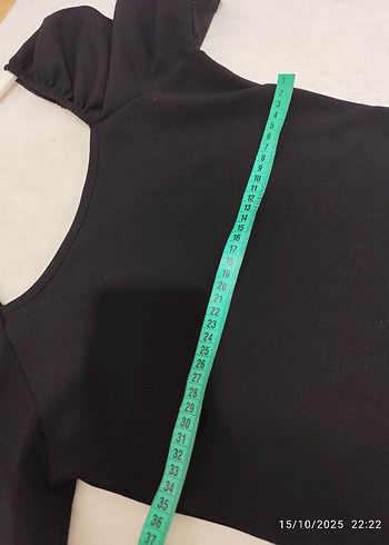 Siyah Kısa Kollu Fırfırlı Midi Triko Elbise - Görsel 3