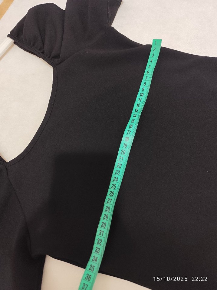 Siyah Kısa Kollu Fırfırlı Midi Triko Elbise - Görsel 3