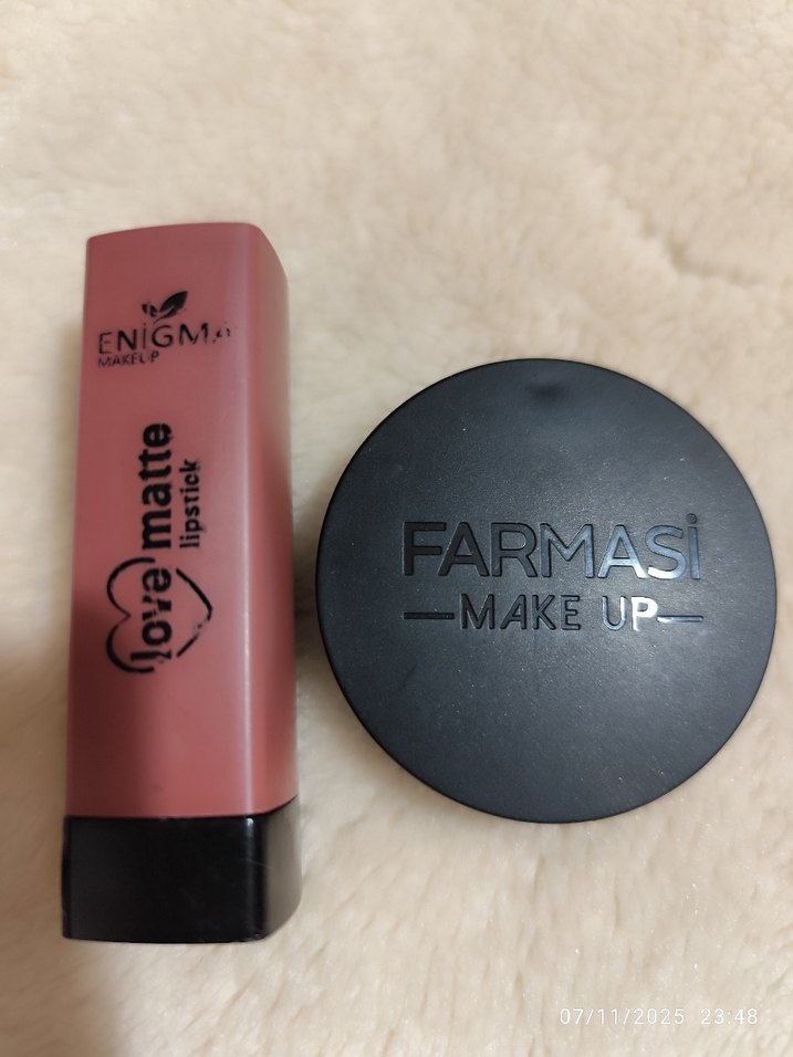 Pastel Pembe Allık ve Ruj Seti - Görsel 2