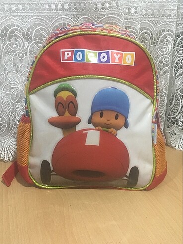 Çoçuk okul çantası