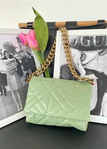 Zincir Detaylı Pastel Yeşil Deri Çanta - Görsel 6