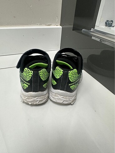 25 Beden Skechers erkek çocuk spor ayakkabı