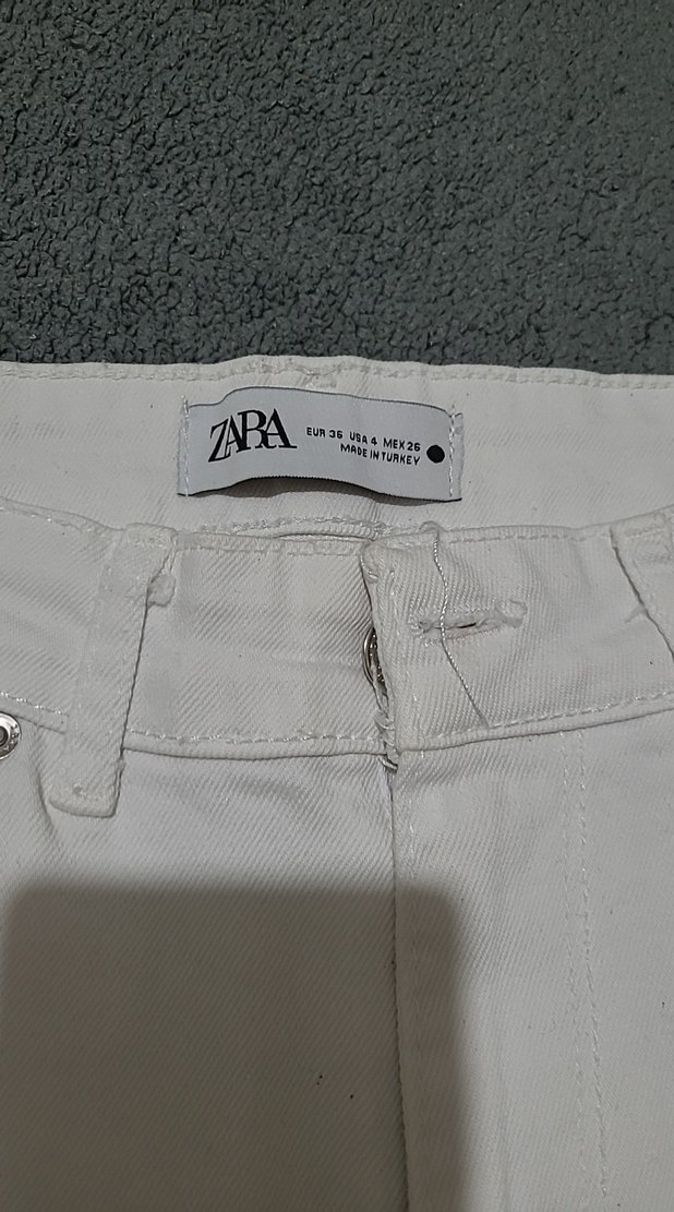 Zara Beyaz Regular Fit Midi Kadın Kot Pantolon - Görsel 4