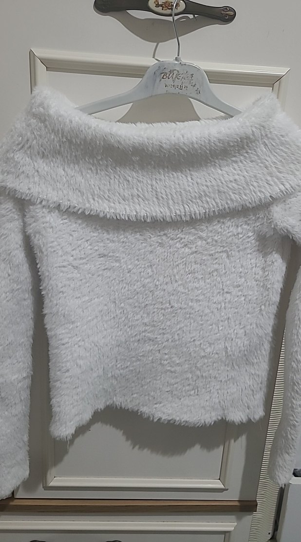 Kadın Beyaz Peluş Uzun Kollu Sweatshirt - Görsel 3