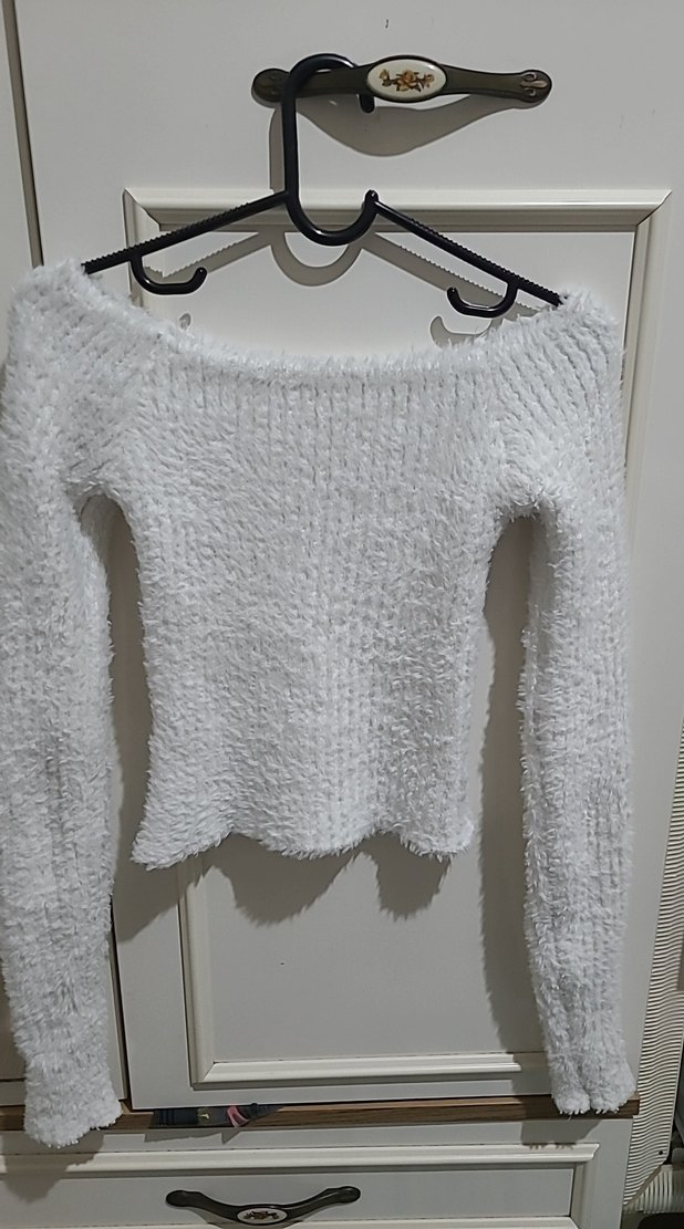 Beyaz Triko Kayık Yaka Kadın Kazak - Görsel 2