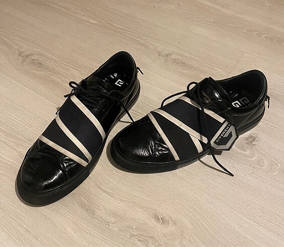 GIVENCHY PARİS ELİTE AYAKKABI