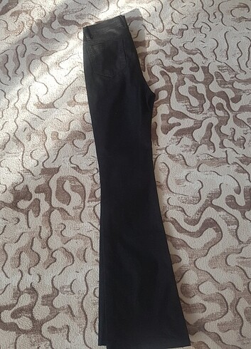 27 Beden siyah Renk Ispanyol Paça Pantolon 