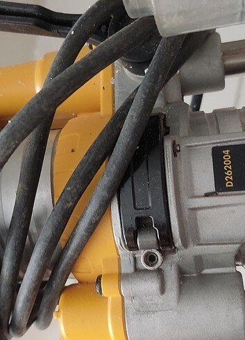 Beden Renk Dewalt el frezesi Bilecik/Bozüyük