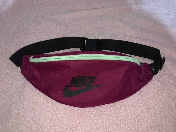 Nike bel çantası
