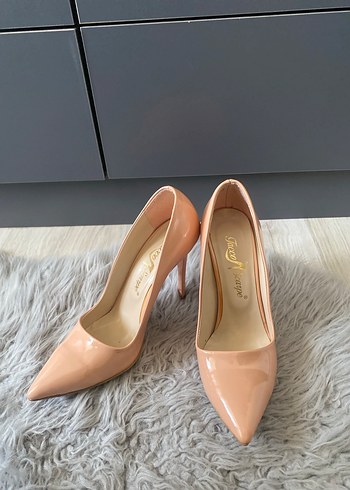 Bej Rugan Topuklu Kadın Stiletto