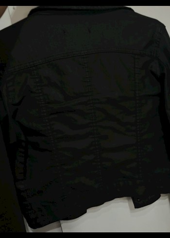 Deri görünümlü kısa siyah kot ceket - Görsel 3