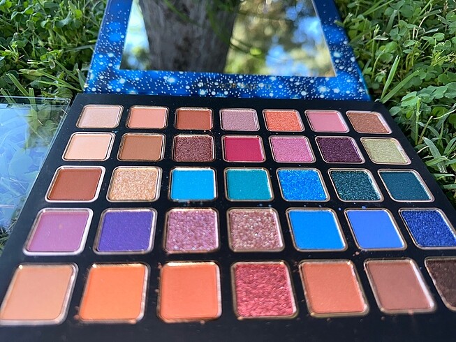 MAC Bella Pierre