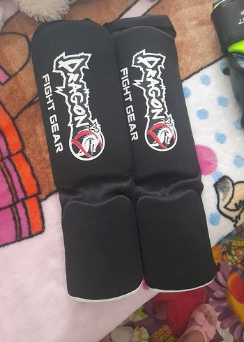 Velcro Kapanışlı Siyah Baskılı Motosiklet Diz Koruyucu - Görsel 2