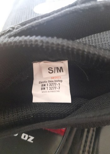 Velcro Kapanışlı Siyah Baskılı Motosiklet Diz Koruyucu - Görsel 4