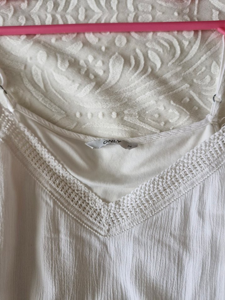 Beyaz V Yaka Kolsuz Mini Kadın Tulum - Görsel 3