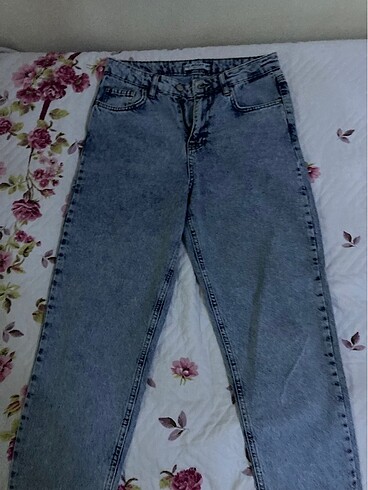 mom jean