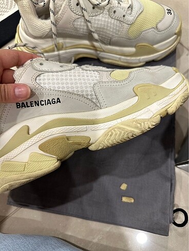 38 Beden beyaz Renk Orjinal Balenciaga triples ayakkabı