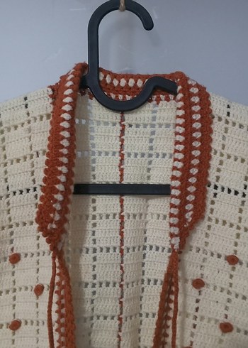 Nakışlı Kısa Örgü Yelek - Görsel 2