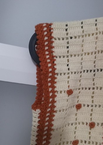 Nakışlı Kısa Örgü Yelek - Görsel 3