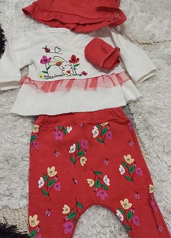 3 Ay Beden kırmızı Renk Kız bebek hastane çıkışı 