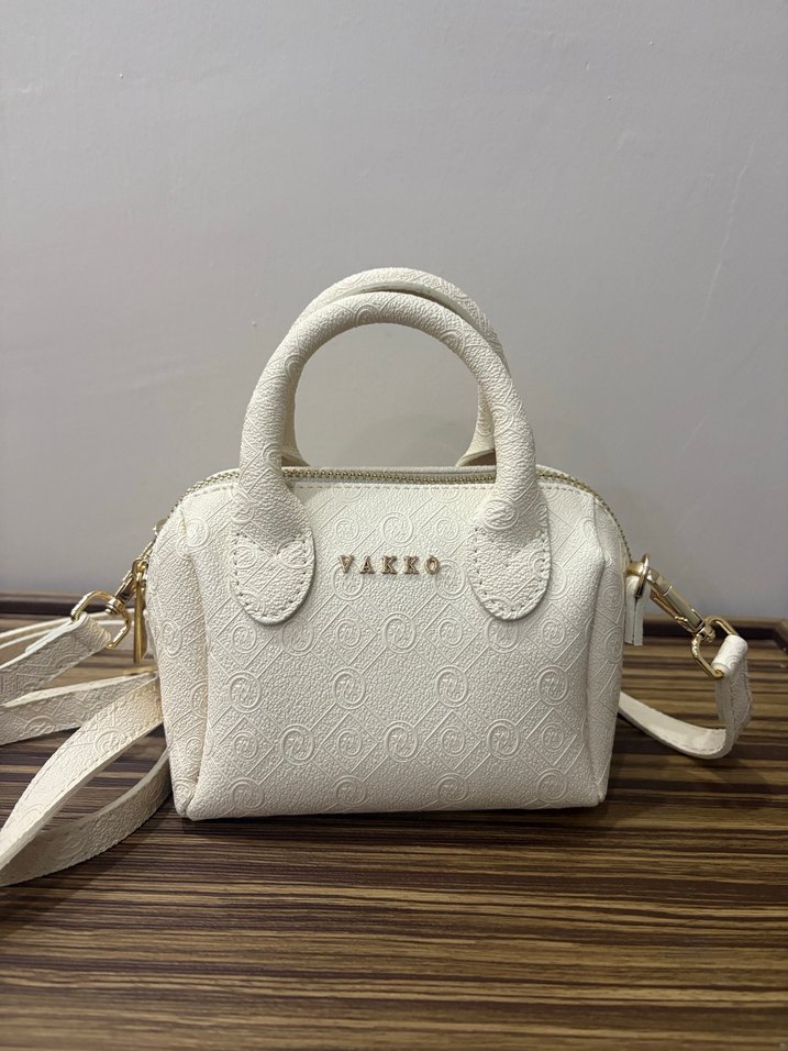 Beyaz Nakışlı Deri Kadın Çanta - Görsel 3