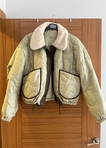 Kadın açık yeşil
 Peluş Yaka Kısa Kışlık Mont - Görsel 3