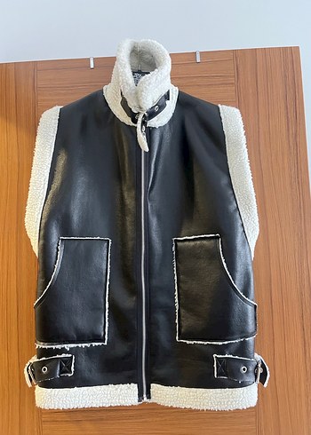 Siyah Beyaz Kürklü Deri Kadın Yelek - Görsel 2