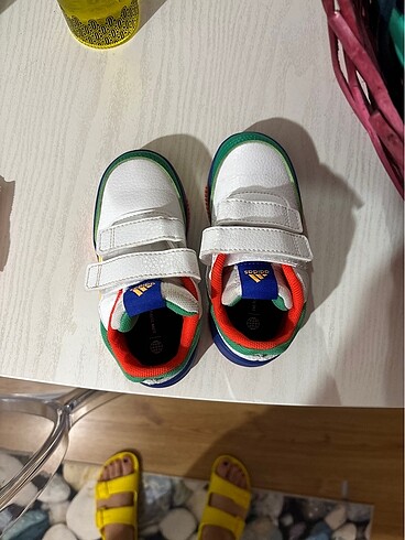 24 Beden Adidas