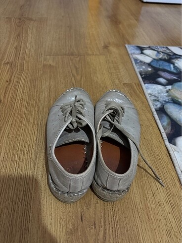 Parlak günlük ayakkabı - Görsel 3