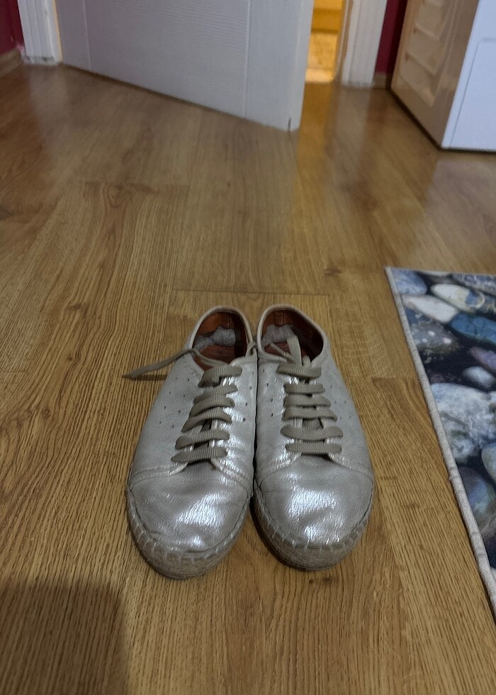 Parlak günlük ayakkabı - Görsel 2