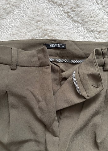 Zara Kemerli Haki Renkte Kadın Kumaş Pantolon