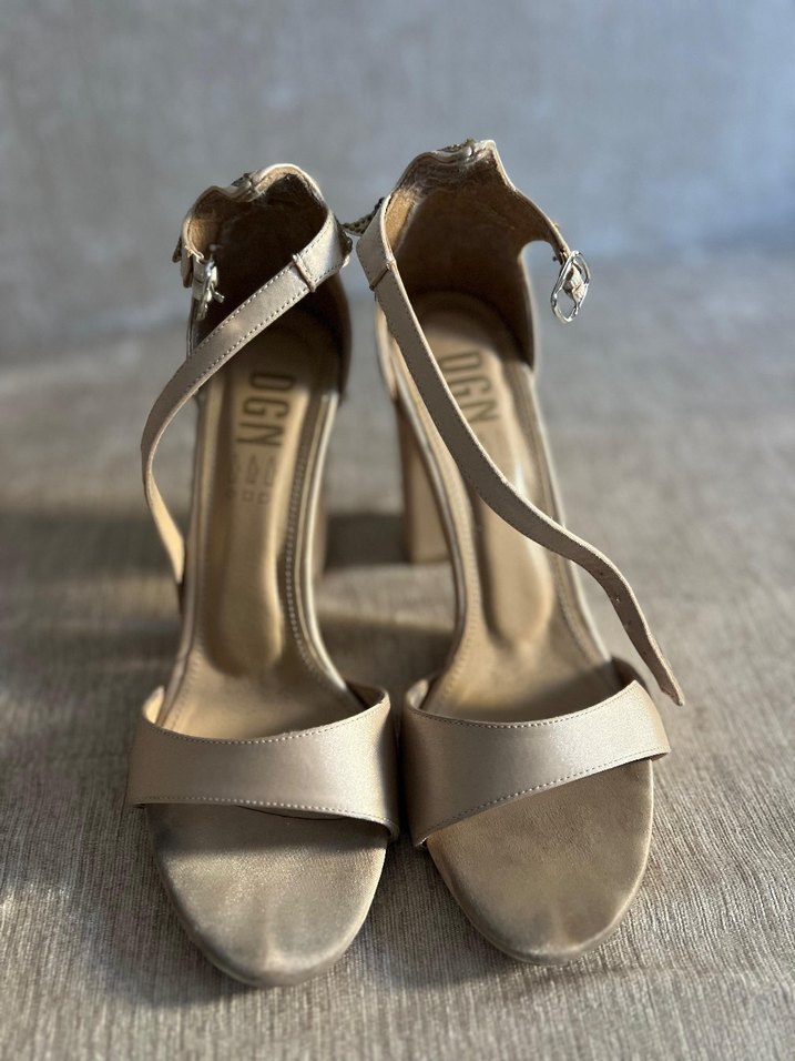 Bej Saten Tokalı İnce Topuklu Kadın Ayakkabı - Görsel 4
