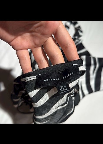 Zebra Desenli Siyah Bebek Önlüğü - Görsel 4