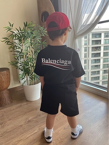 Balenciaga Takım
