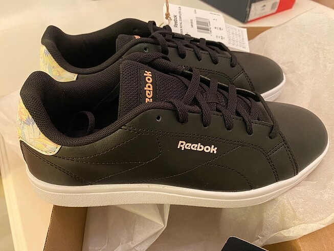 Orjinal sıfır kadın reebok ayakkabı