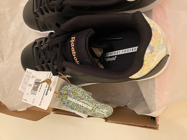 38 Beden Orijinal faturalı reebok sneaker