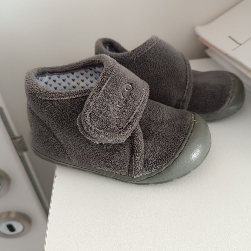 vicco Gri Erkek Çocuk Sıcak Terlikler Cırt Cırtlı - Görsel 5