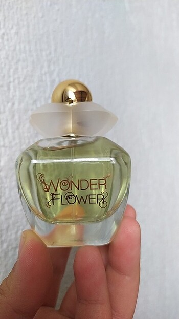 Oriflame Wonder Flower parfüm 