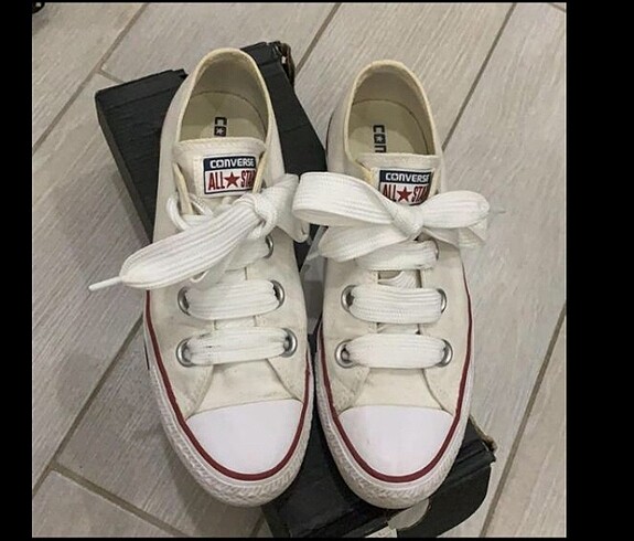 beyaz converse