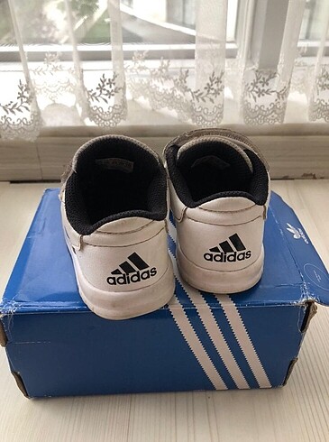 23 Beden adidas spor ayakkabı
