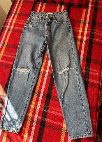 Zara Acik Mavi Rahat Kesim Yirtik Denim Jean