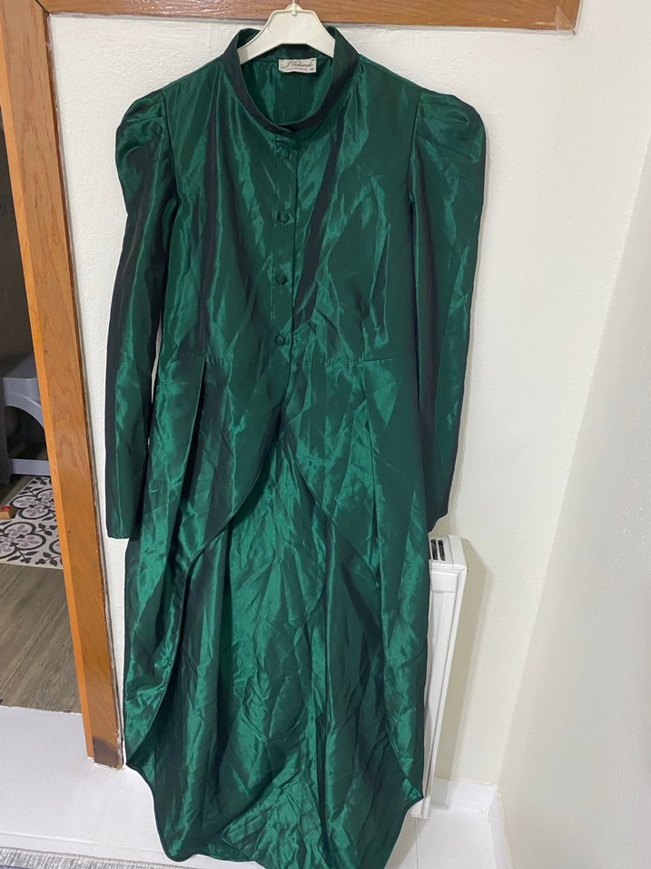 Uzun Drapeli Koyu Yeşil Kadın Elbise - Görsel 2