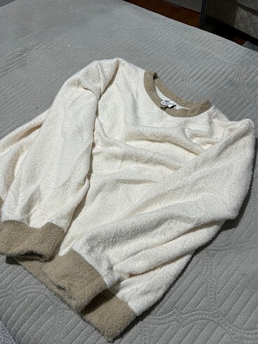 Pull and Bear Sweatshirt