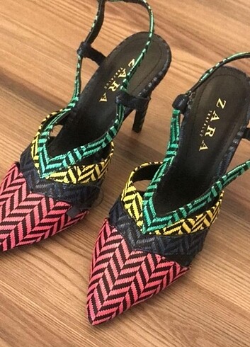 37 Beden siyah Renk Zara ince topuklu ayakkabı