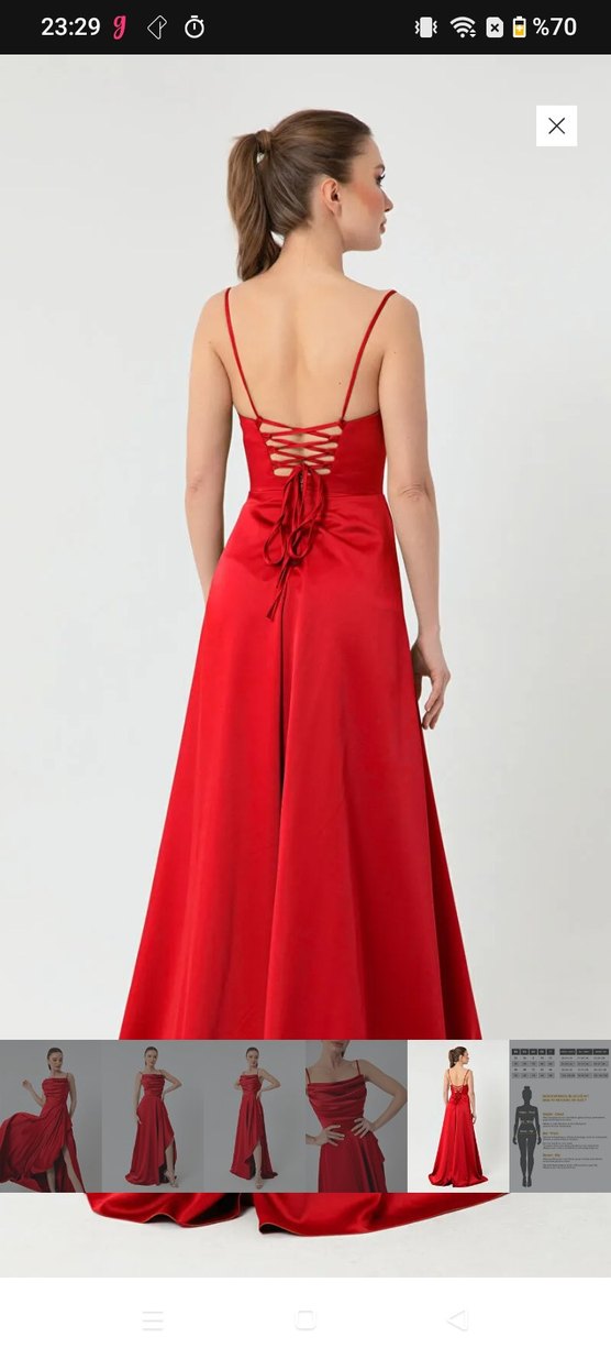 Kırmızı saten sırt dekolteli uzun yırtmaçlı harikulade abiye - Görsel 3