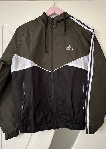 Adidas ürünü