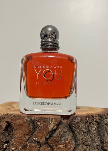 Emporio Armani You Intense Erkek Parfümü 100 milim boş şişe