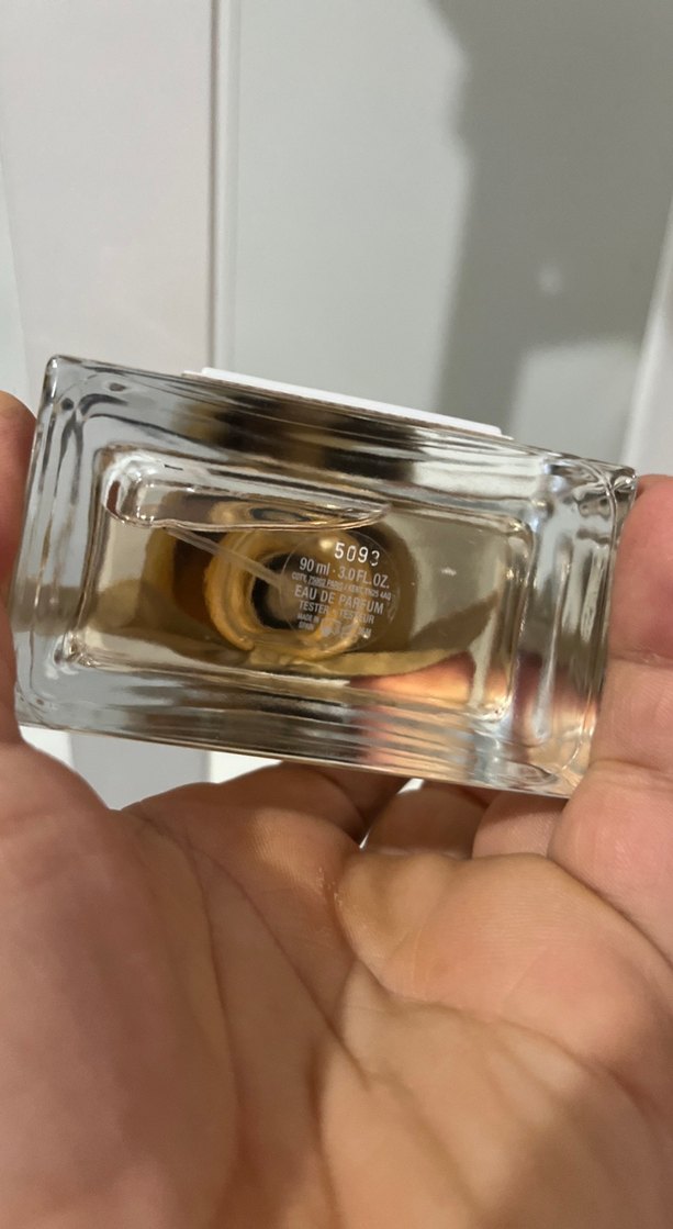 90 ml orijinal iade garantili Kadın Parfümü Tester - Görsel 3